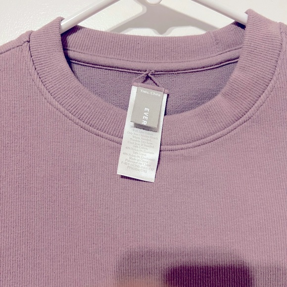 Everlane Seamless Tee - Picture 5 of 5